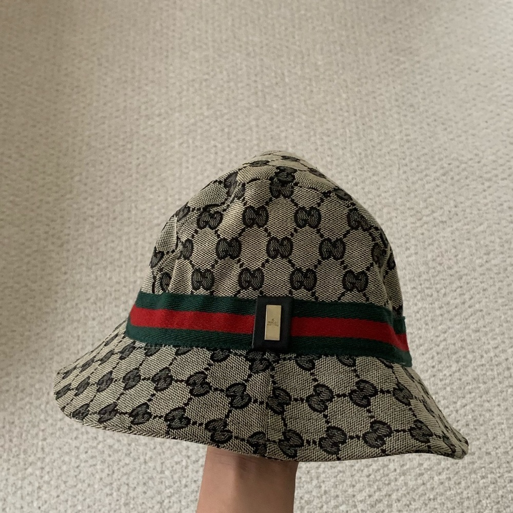 Gucci bucket hat